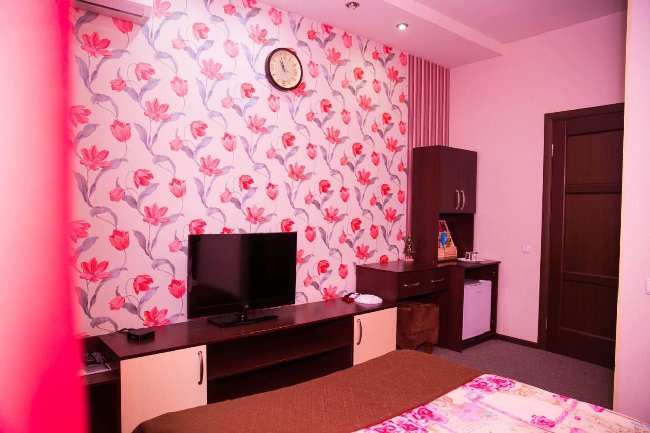 Siesta Hotel Kharkiv Exterior photo